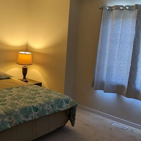 The Warm Welcome Suite Thorold Exterior photo